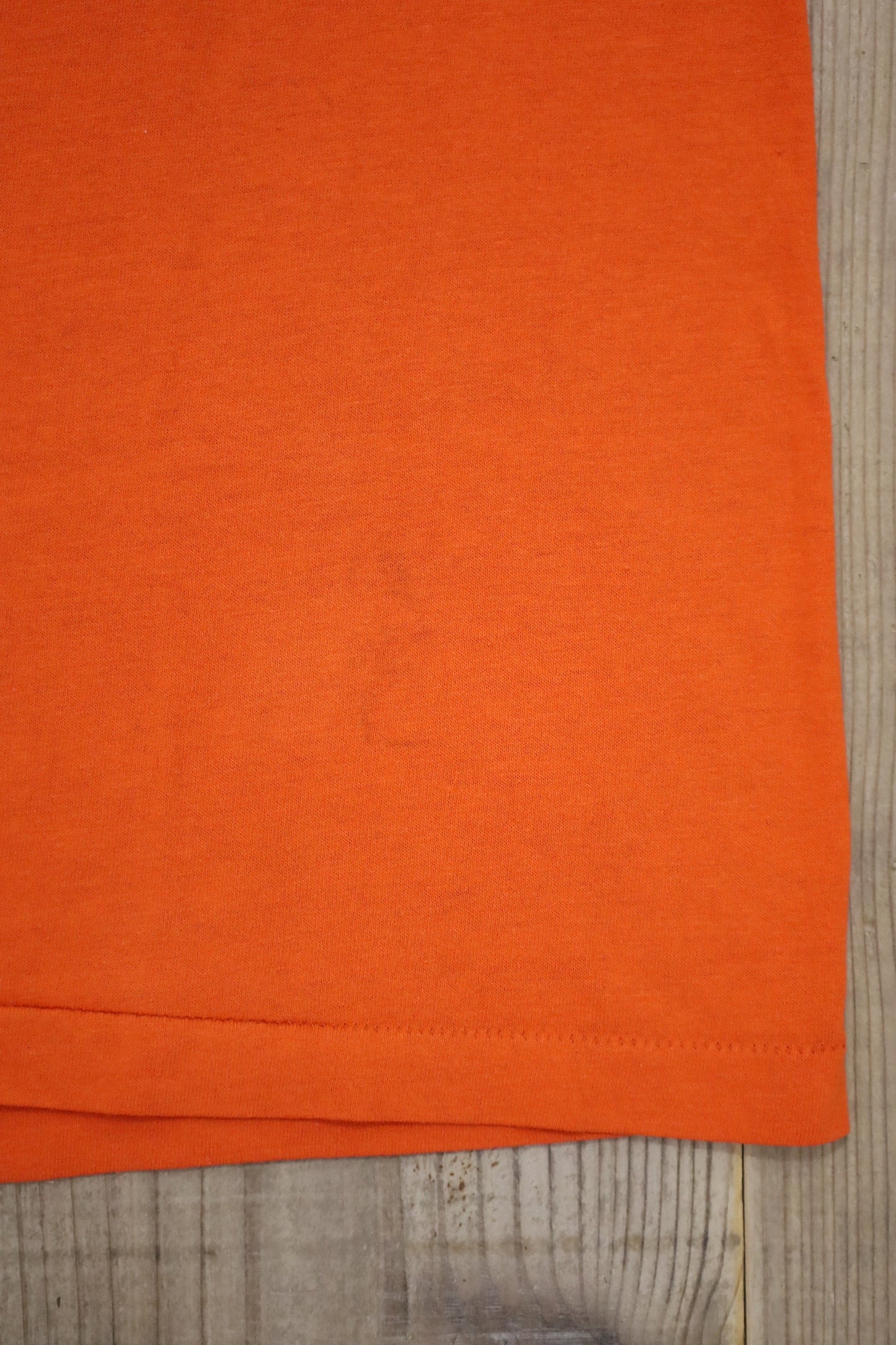 B831 / 1990's SOFFE ATHLETIC print shirt