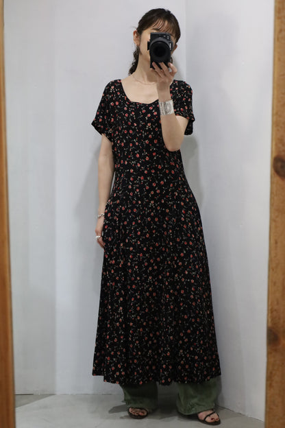 D205 / 1990's JONES NEW YORK Flower print one-piece