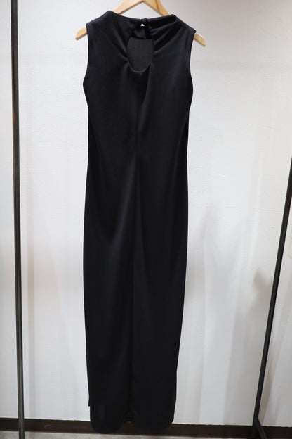 B568 / early2000's SCARLETT one piece