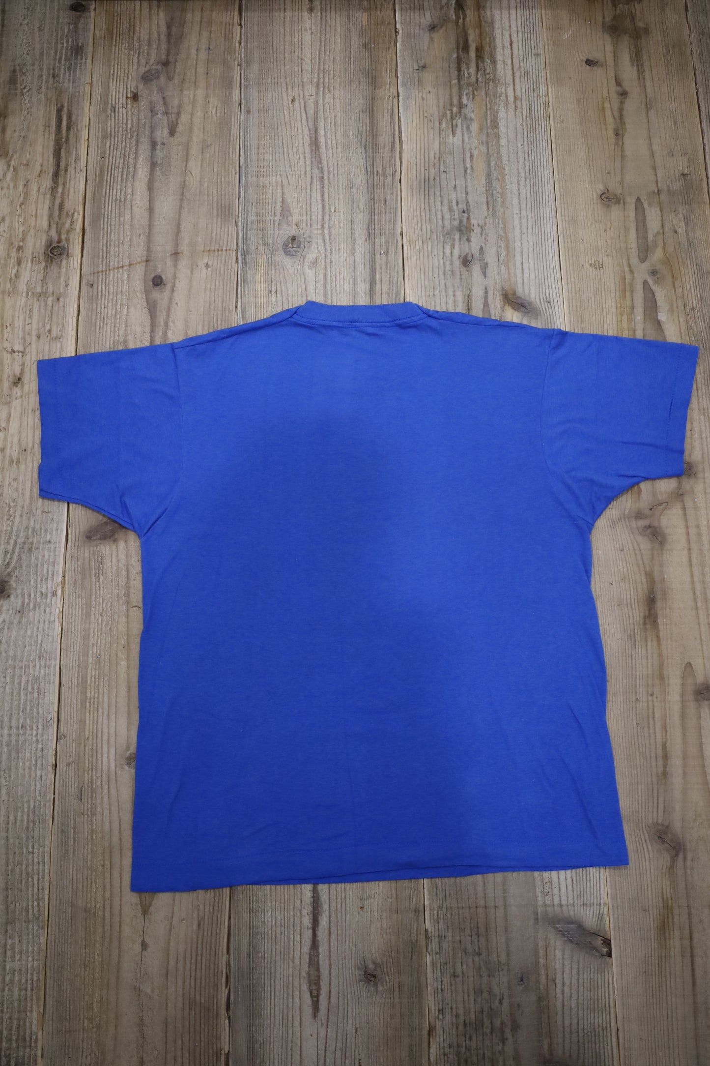 E352 / 1990's UNKNOWN print tee
