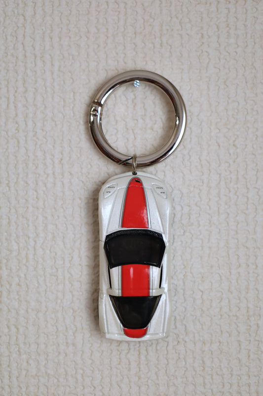 7 / key ring car toy