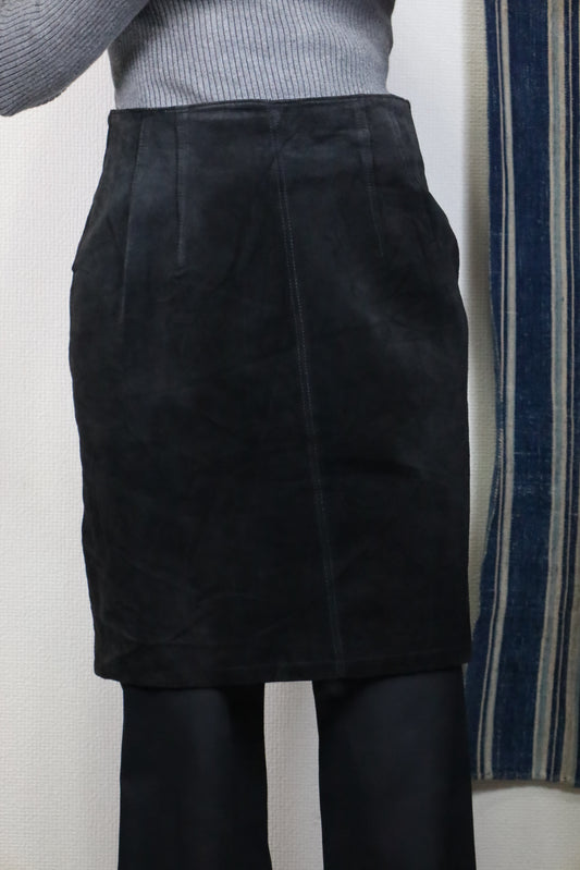 B180 / 1990's EXPRESS Geniune leather skirt