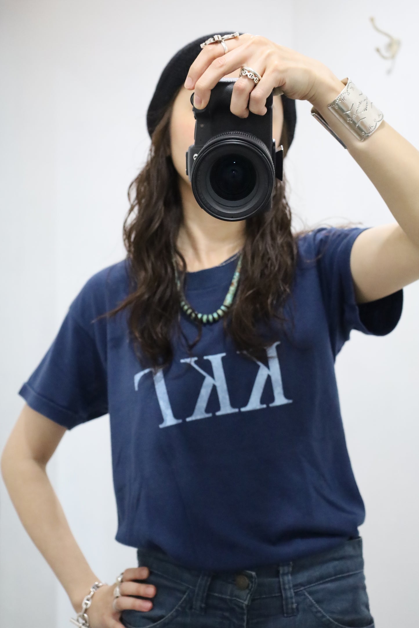 E331 / 1970's UNKNOWN beck print tee