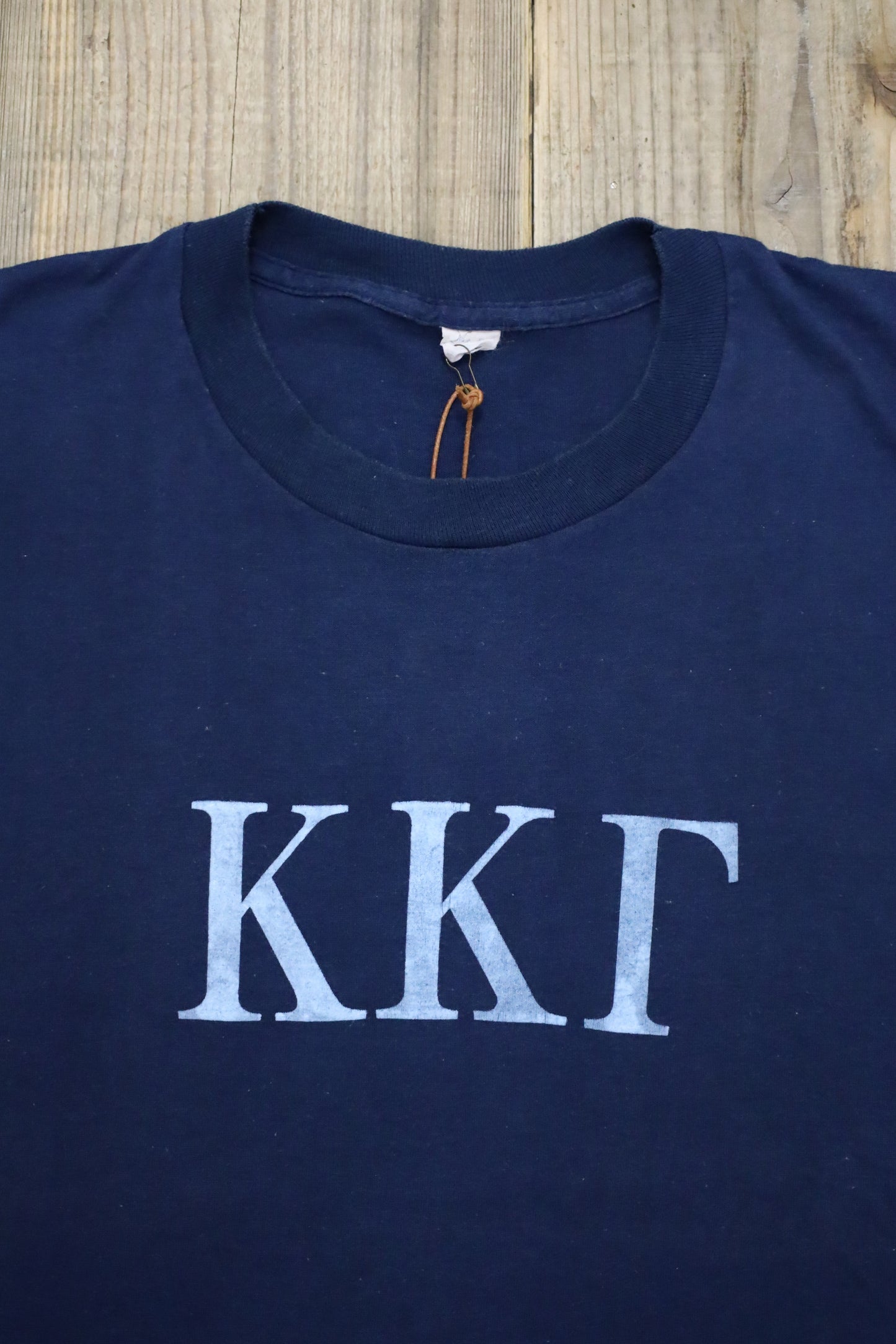 E331 / 1970's UNKNOWN beck print tee