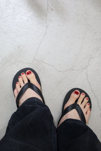 Hippobloo beach sandal (Black)