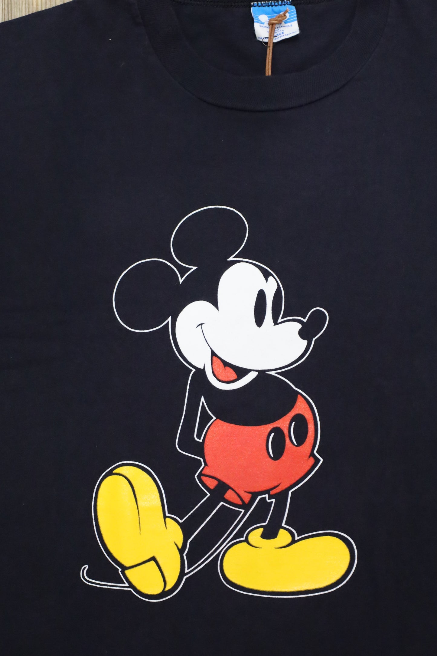 E339 / 1990's Disney Mickey mouse print tee