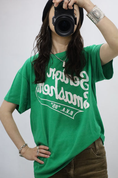B879 / 1980's sport-T print tee