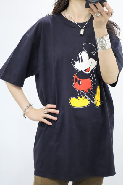 E339 / 1990's Disney Mickey mouse print tee