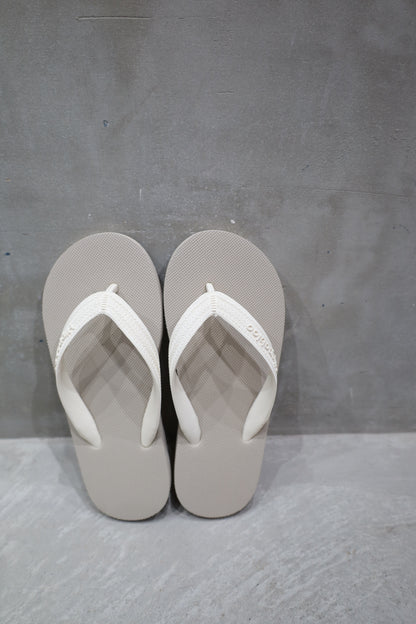 Hippobloo beach sandal (Clay)