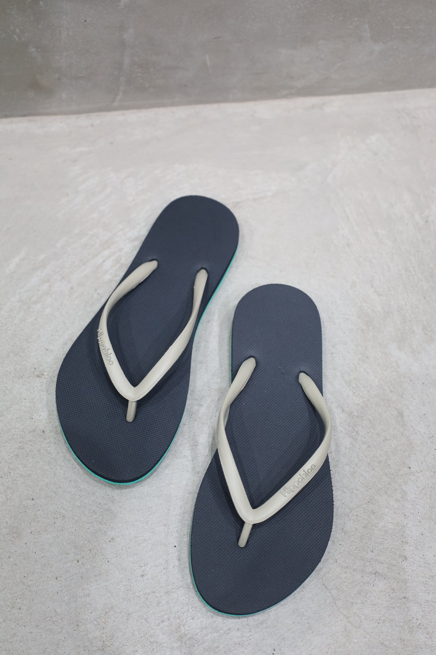 Hippobloo beach sandal (Slim Thyme)