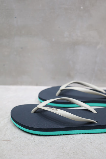Hippobloo beach sandal (Slim Thyme)