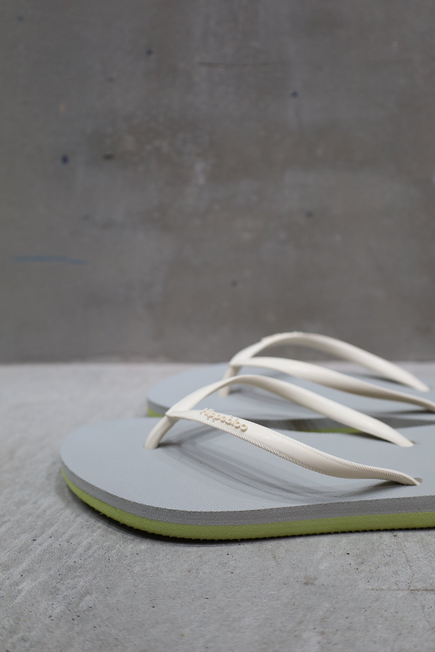 Hippobloo beach sandal (Slim Thyme)