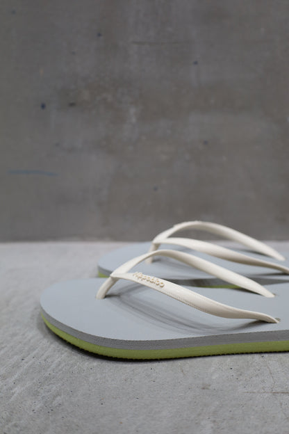 Hippobloo beach sandal (Slim Thyme)