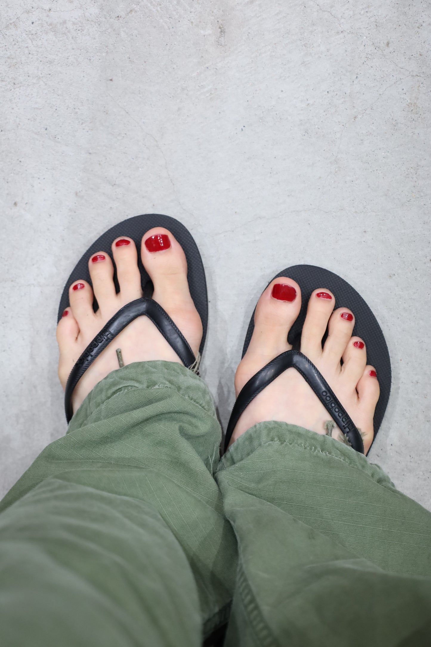 Hippobloo beach sandal (slim midnight)