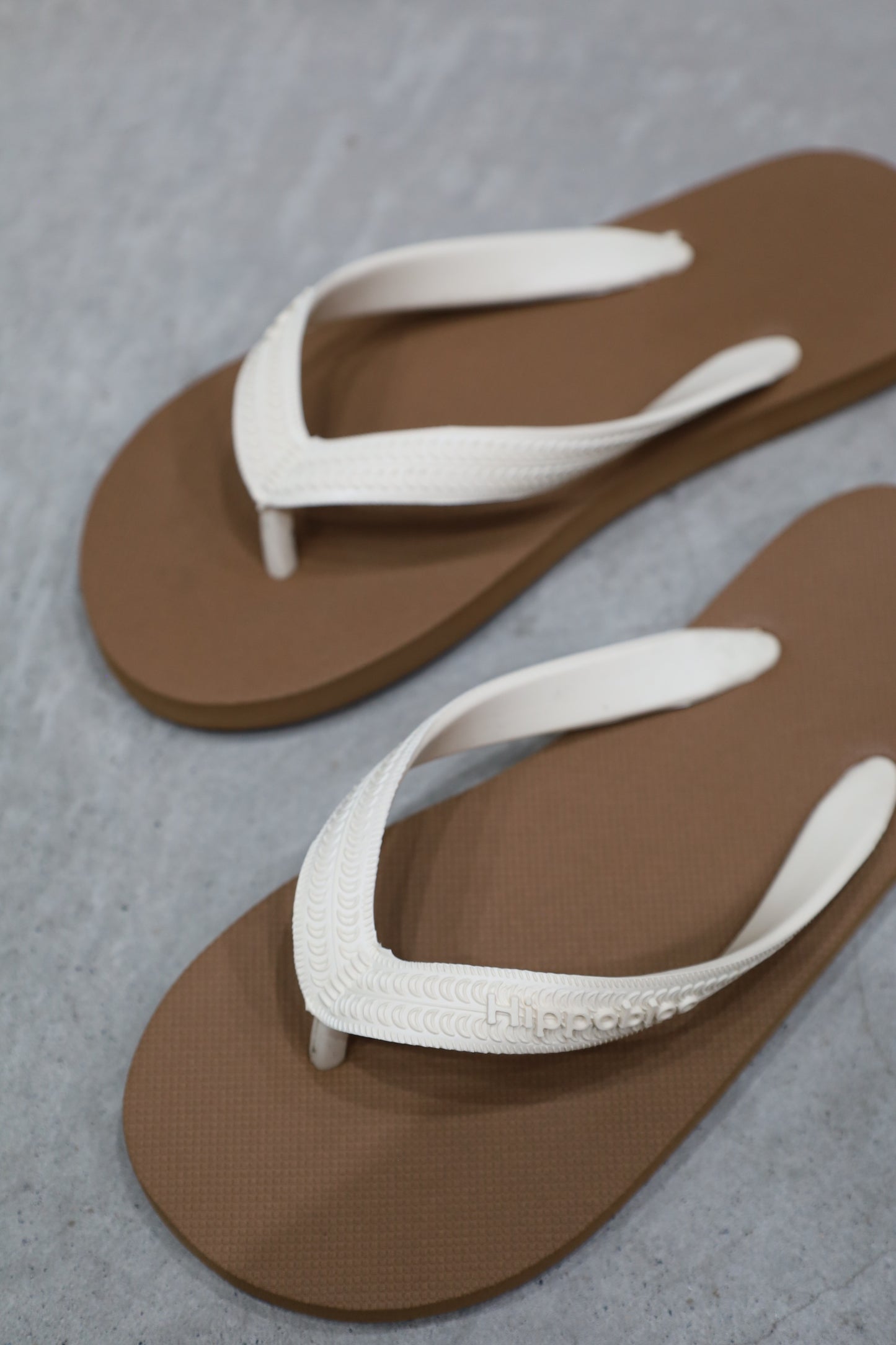 Hippobloo beach sandal (WALNUT)