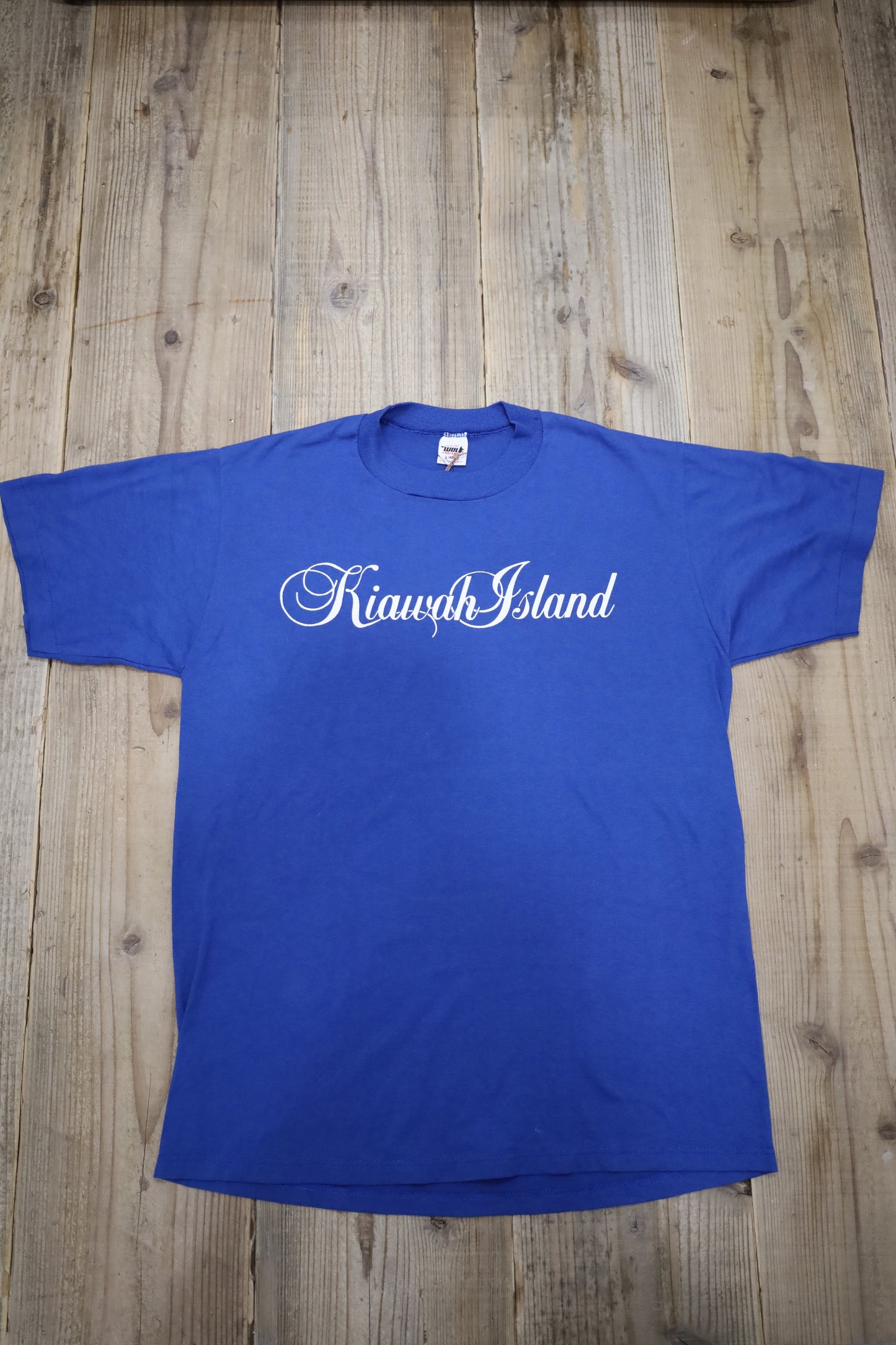 E408 / 1990's WOLD print tee