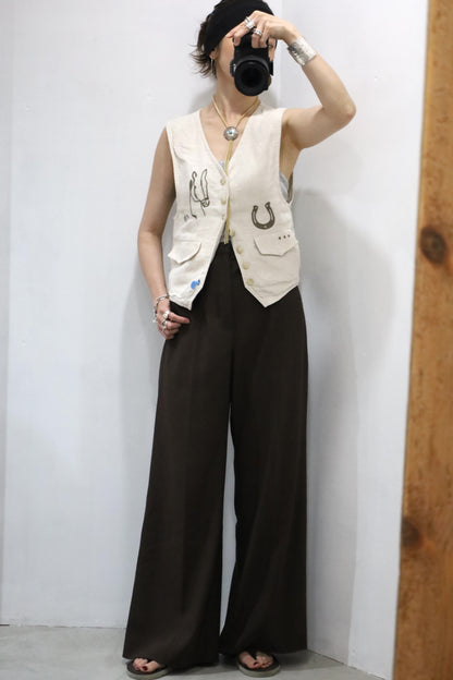 HOWIE embroidery linen vest (beige)