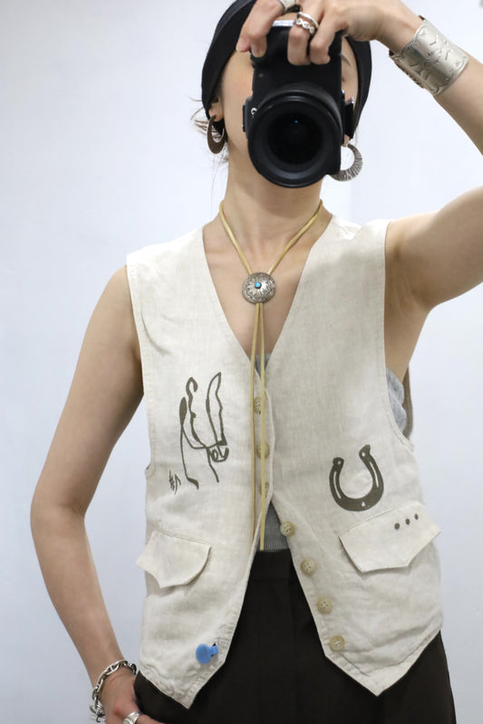 HOWIE embroidery linen vest (beige)