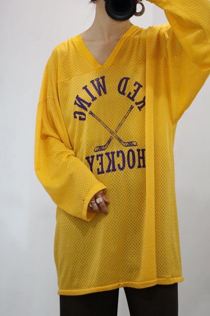 E432 / 1990's noicon football tee