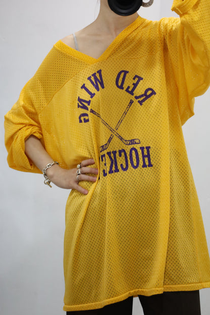 E432 / 1990's noicon football tee