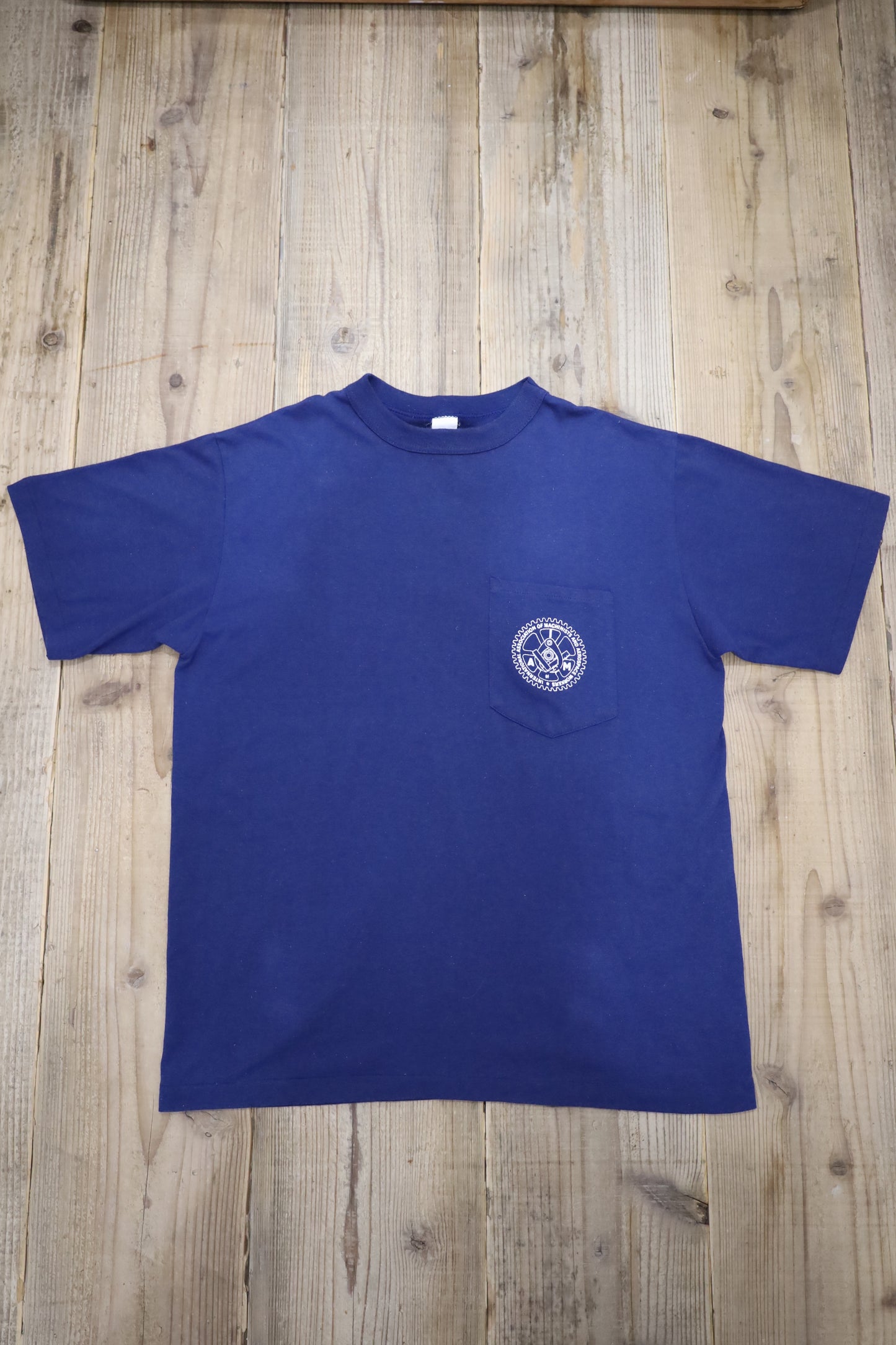 E392 / 1990's ILGWU print tee