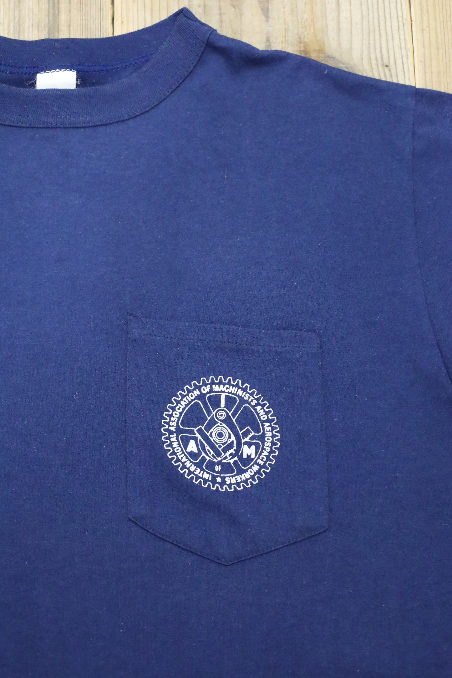 E392 / 1990's ILGWU print tee