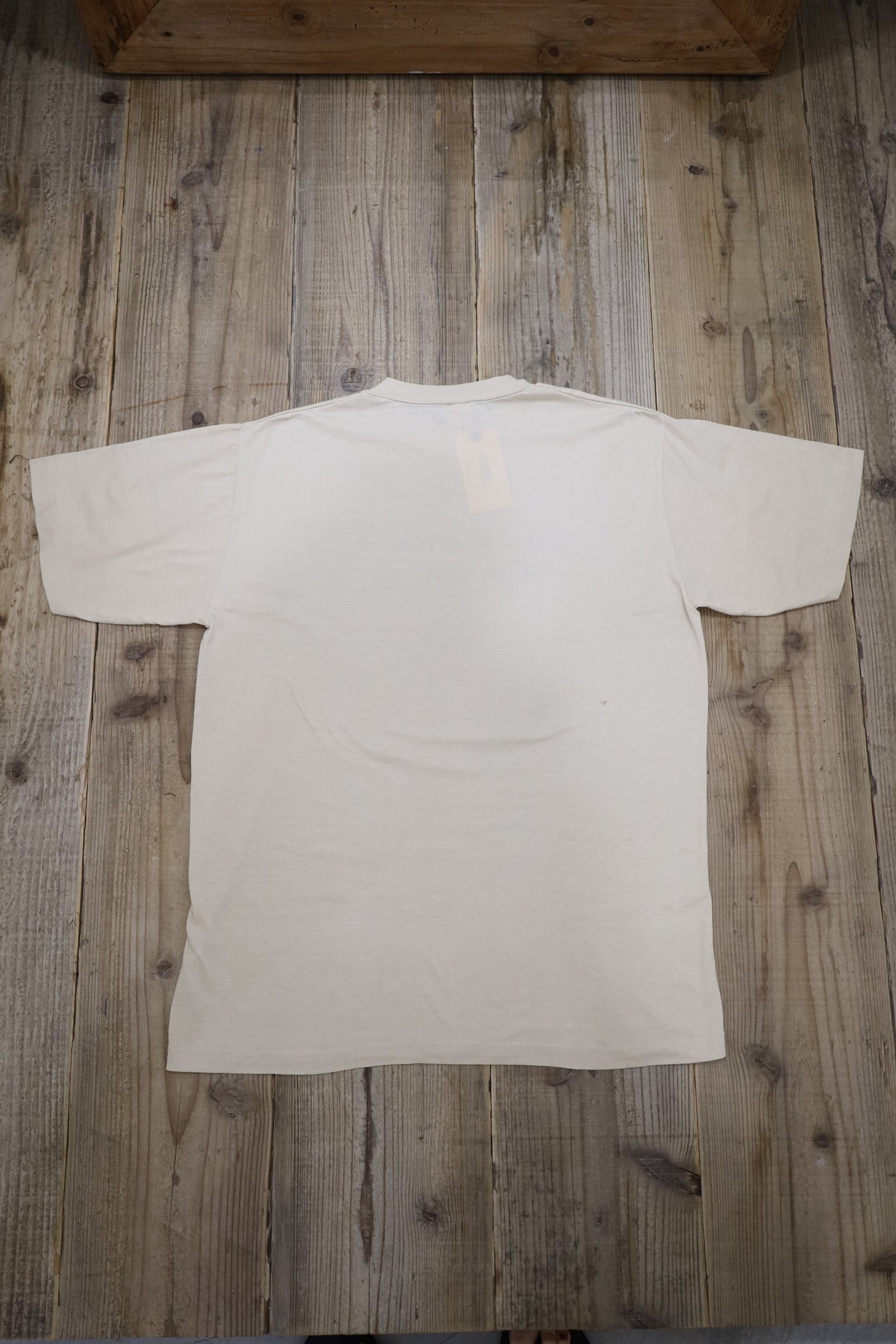 E313 / 1980's Sports wear print tee