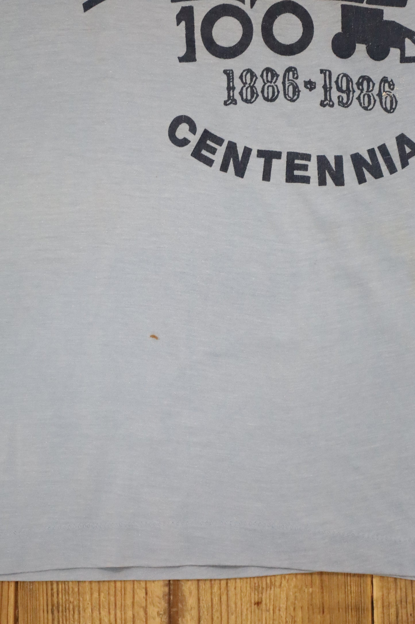 Y35 / 1990's UNKNOWN print tee