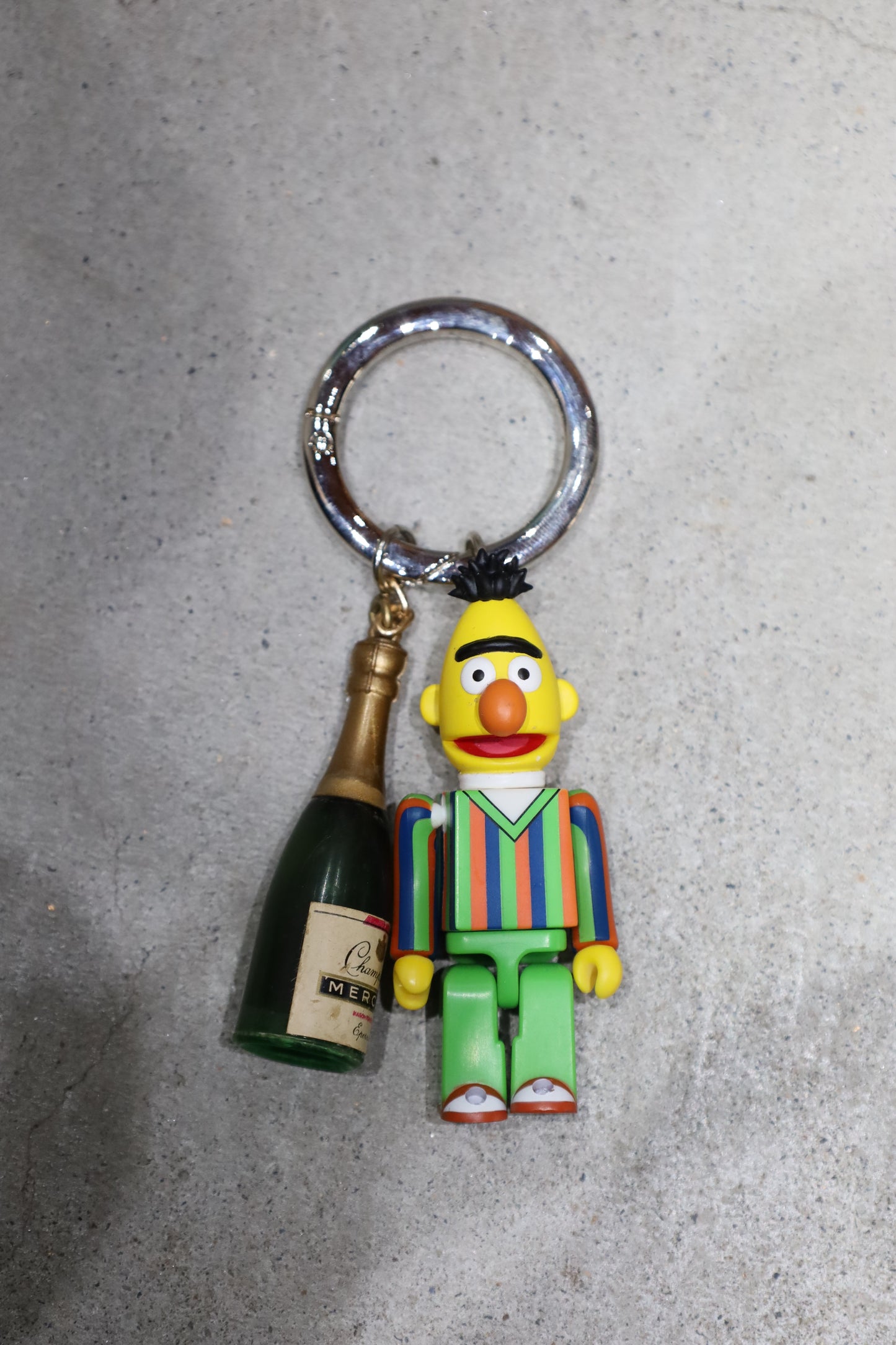 C / remake key ring Bert