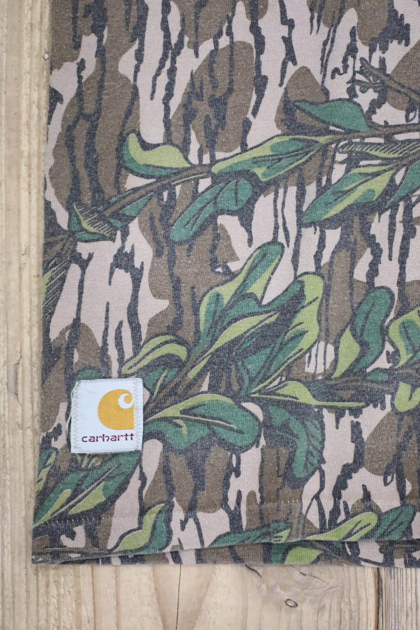 Z853 / 1990's Carhartt camouflage t-shirt