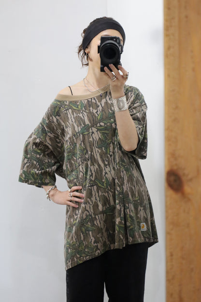 Z853 / 1990's Carhartt camouflage t-shirt