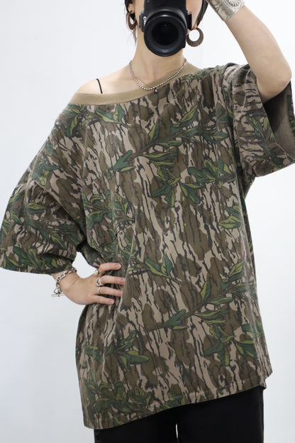 Z853 / 1990's Carhartt camouflage t-shirt