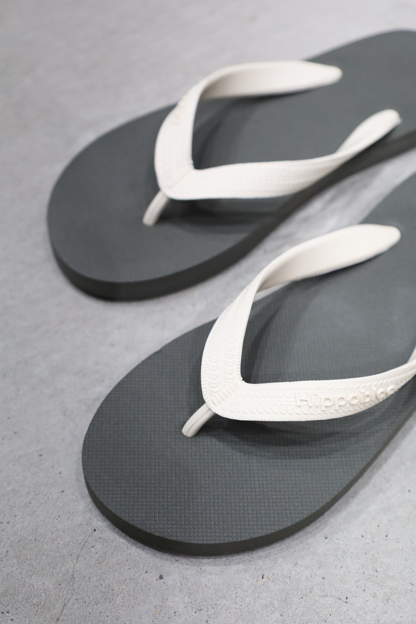 Hippobloo beach sandal (SOIL)