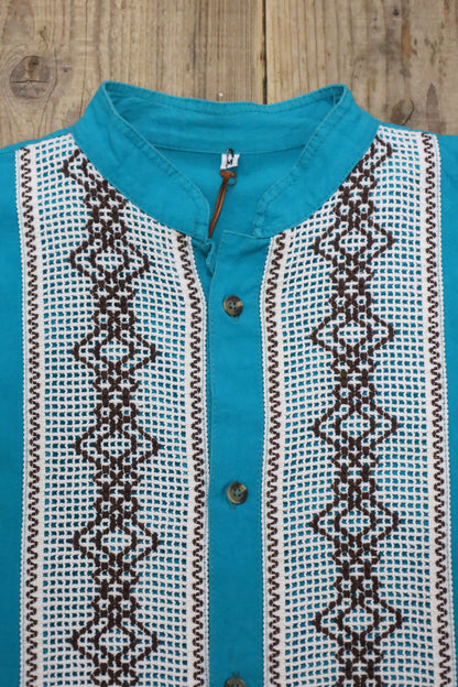 B582 / 1990's UNKNOWN design shirt