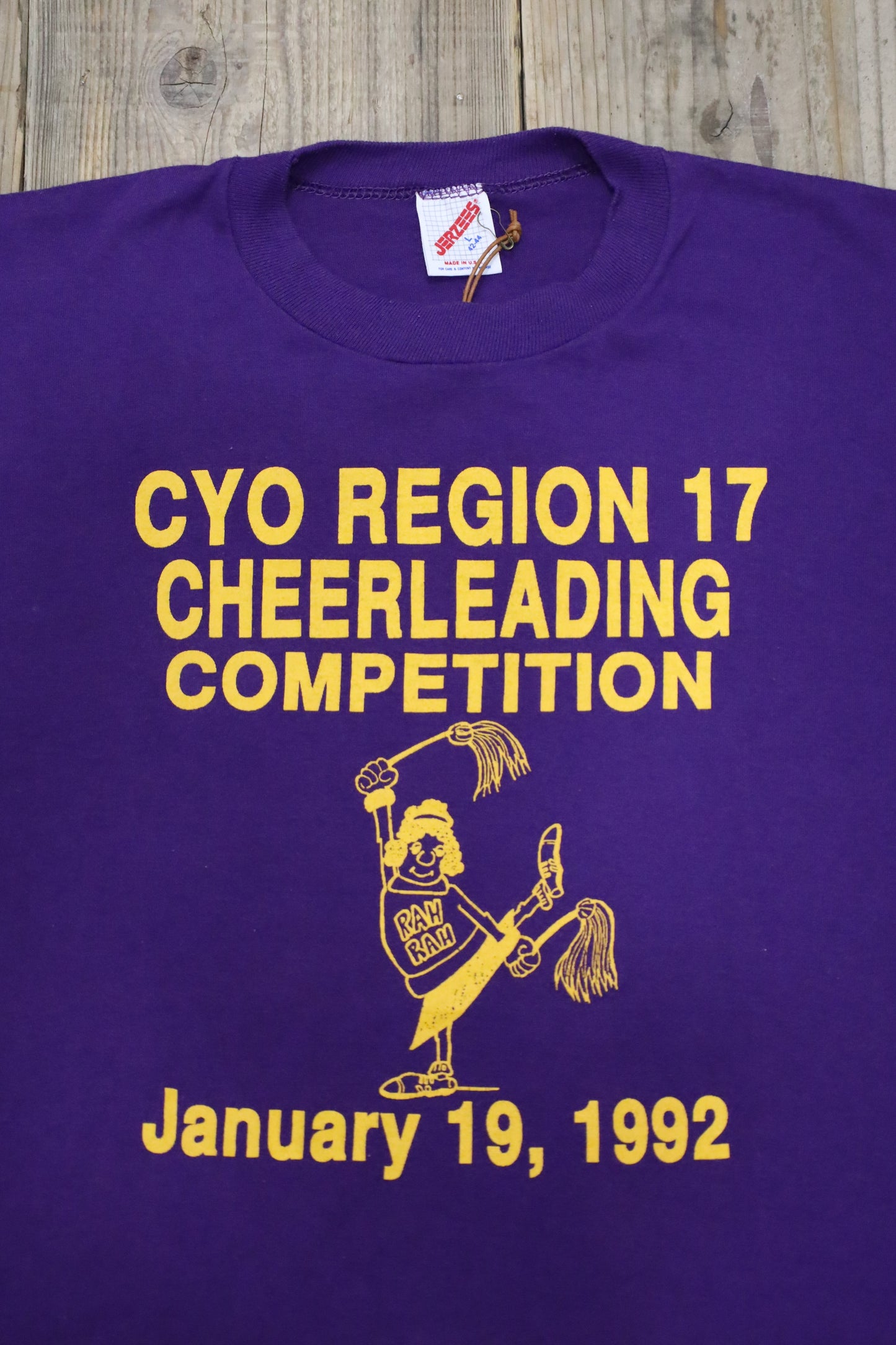 E512 / 1990's JERZEES print tee