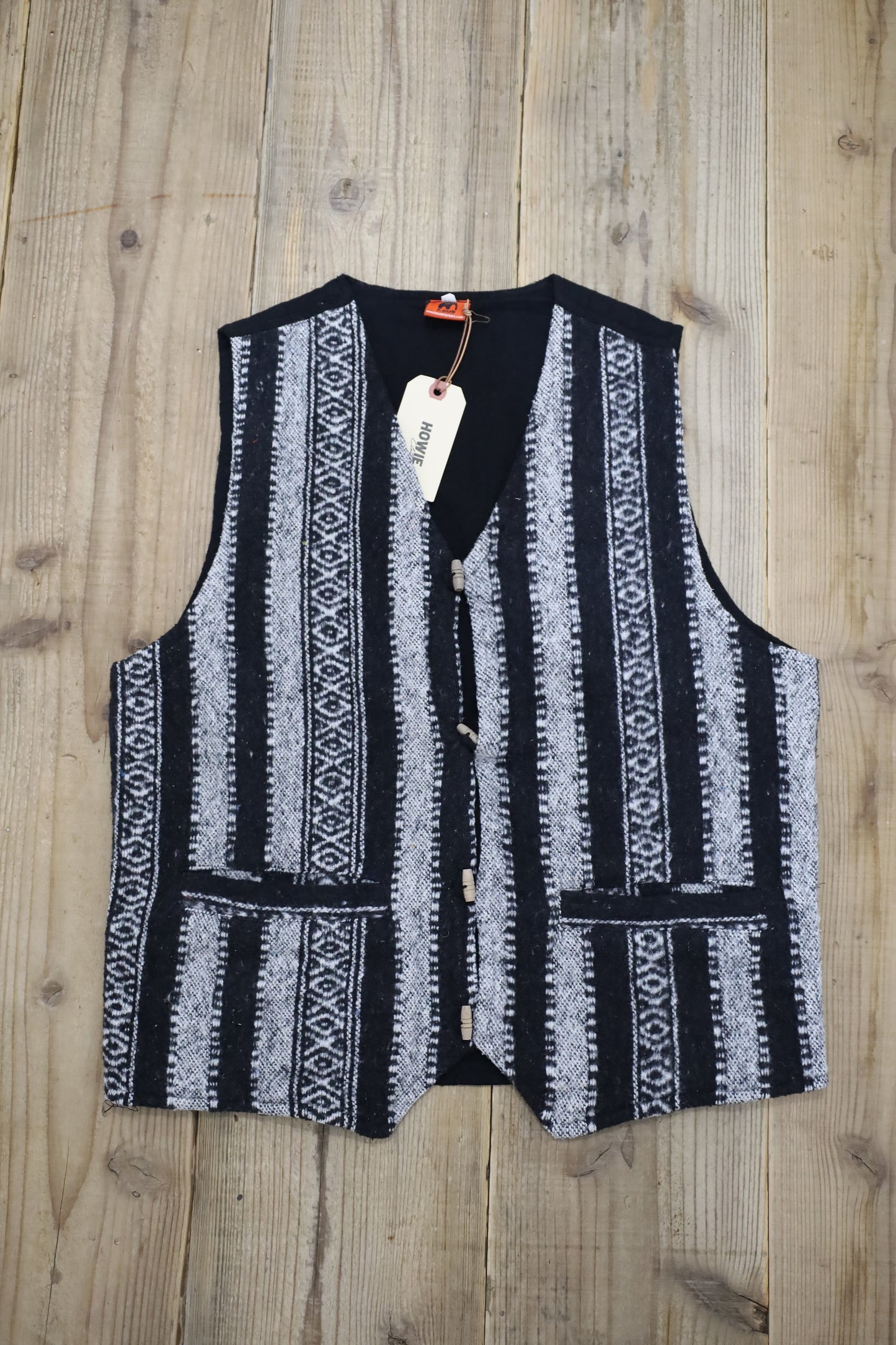 E590 / USED Loud elephant Native Pattern Nepal Vest
