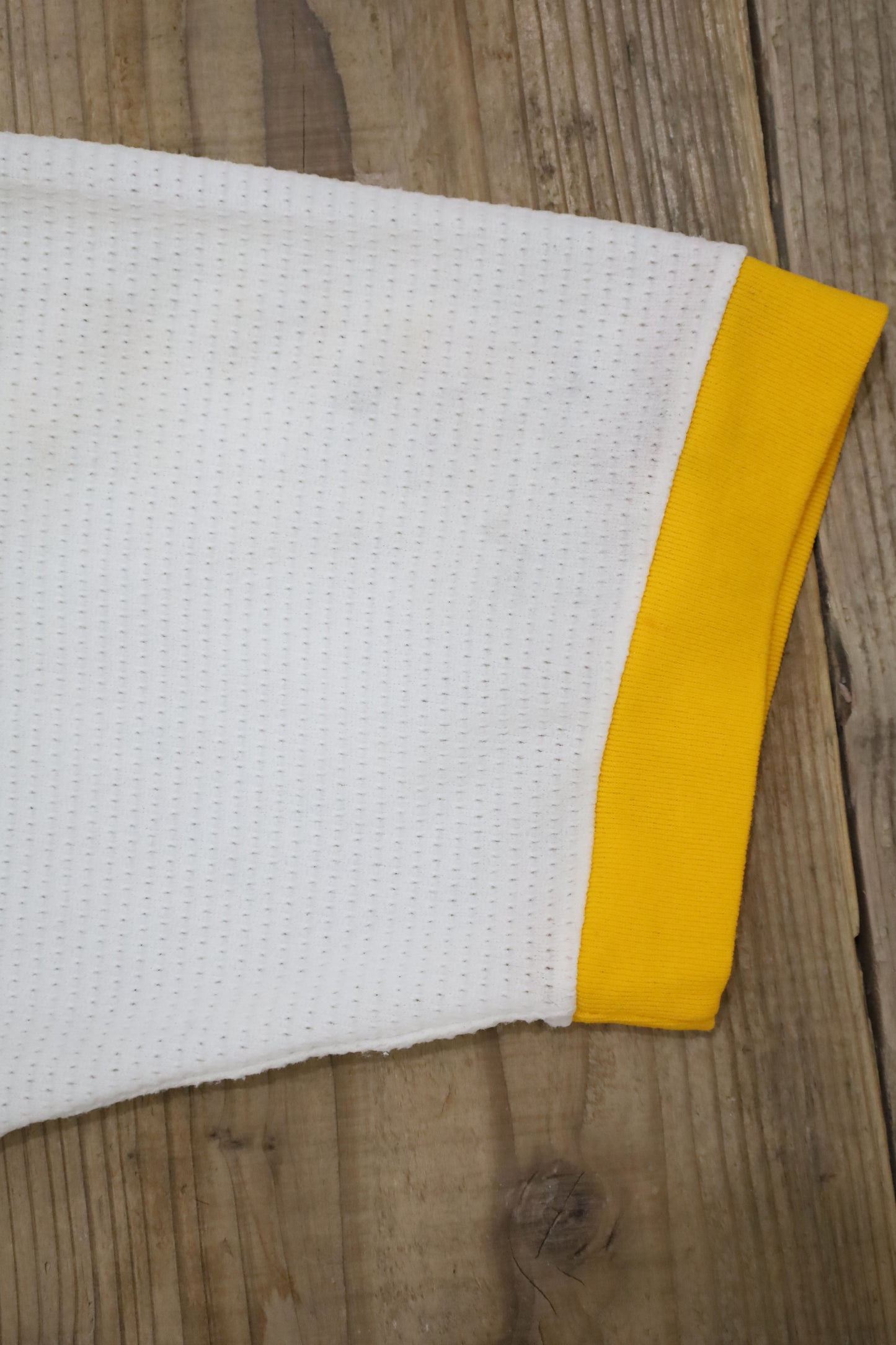 E644 / 1970's Vintage Football Tee Number 10