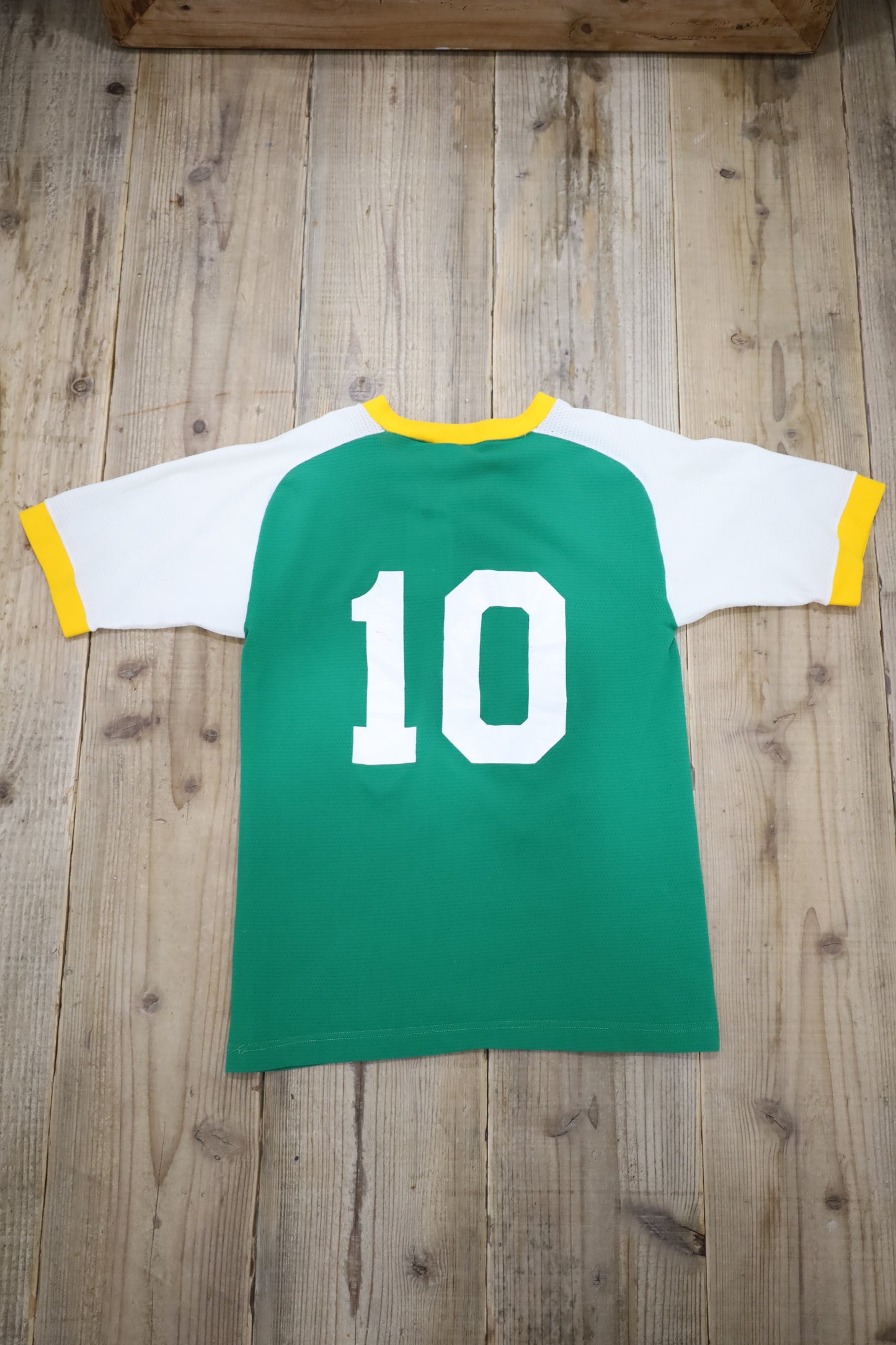 E644 / 1970's Vintage Football Tee Number 10