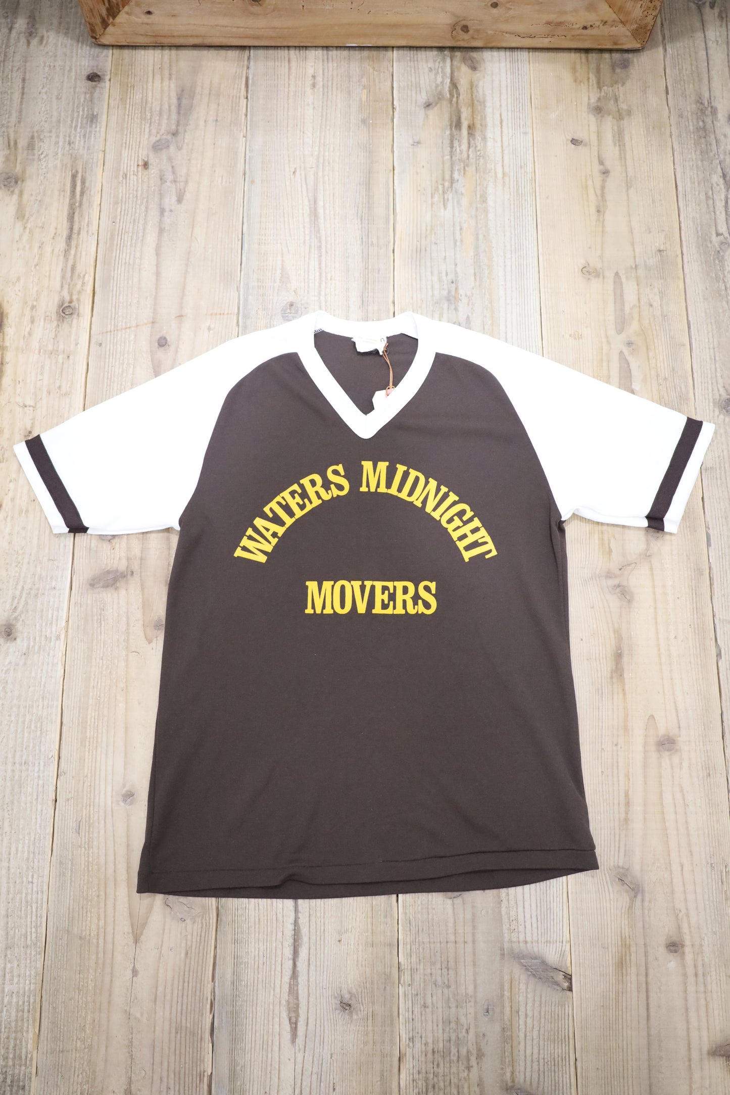 E612 / 1970's Vintage majestuc Football Tee