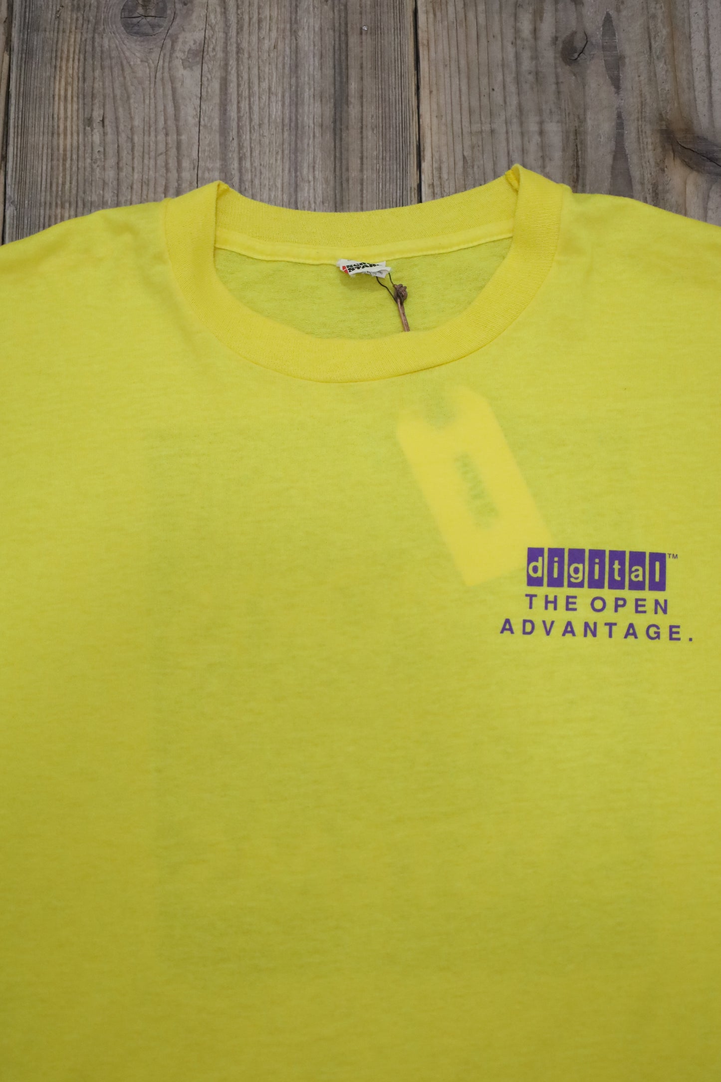 J212 / 1990's OLD SCREEN STARS digital Print Tee