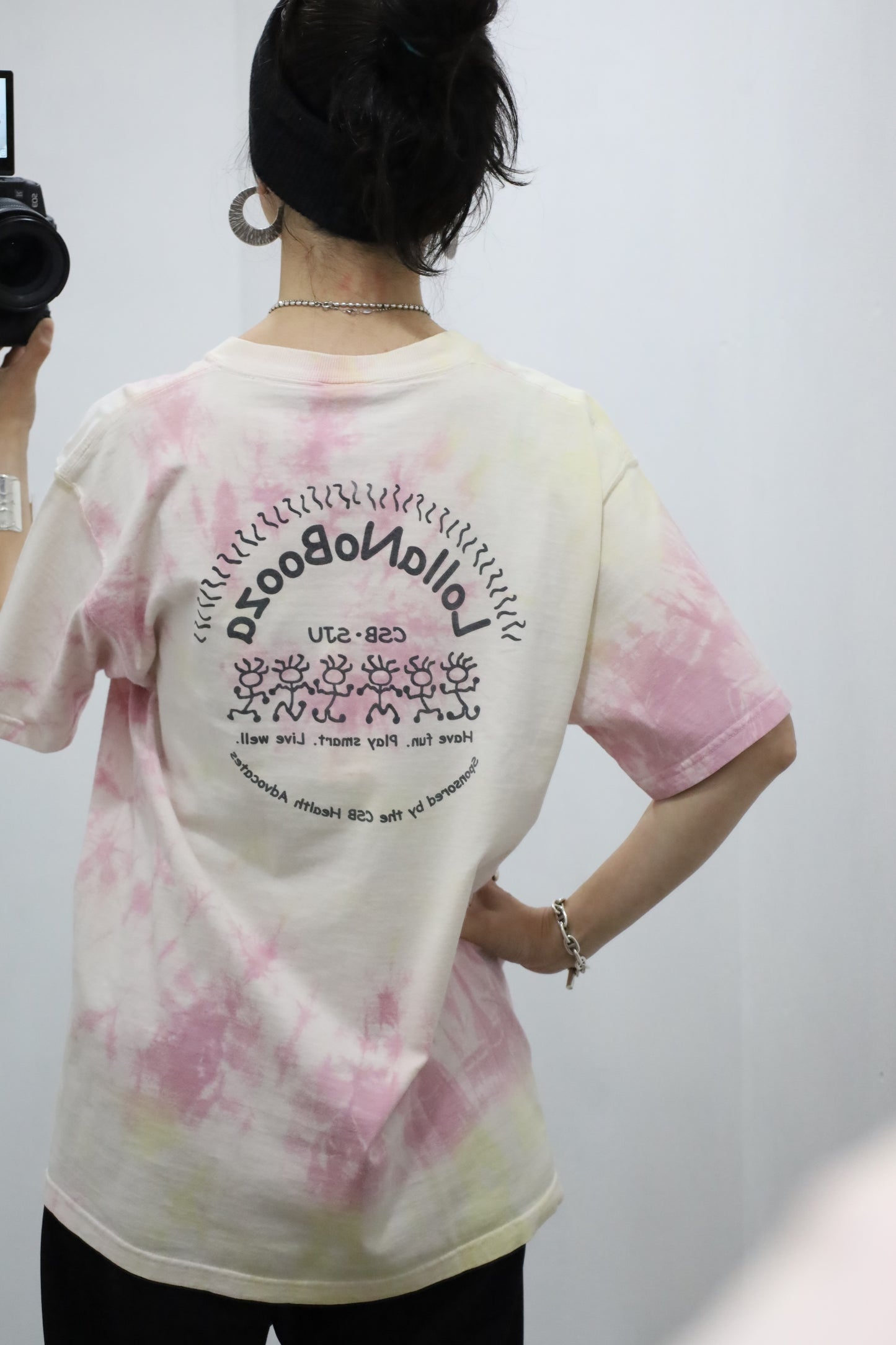 251 / 2000’s FRUITS OF THE LOOM Tiedye Tee Lolla No Booza