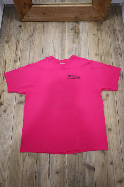 Z617 / early 2000's Hanes WOMAN AT WORK Print T-Shirt