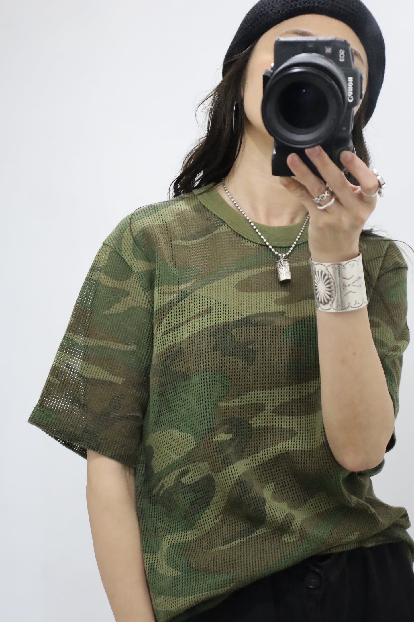 E785 / 1990's UNKNOWN camouflage mesh tee