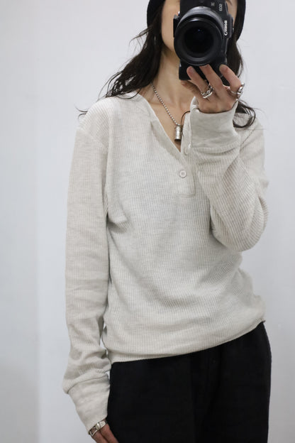 A1 / early2000's dead stock Henry neck thermal tops