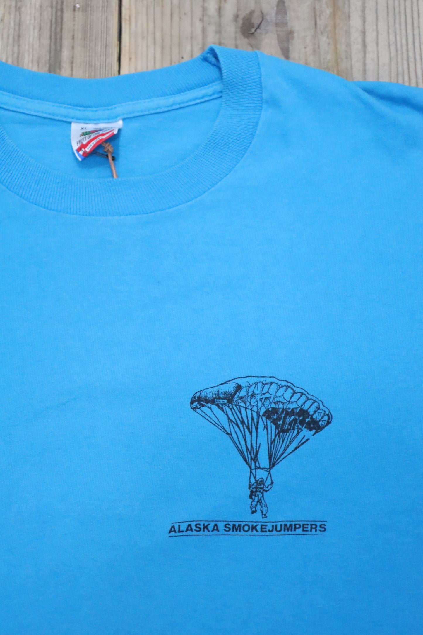 Z839 / 1990's FRUITS OF THE LOOM ALASKA tee