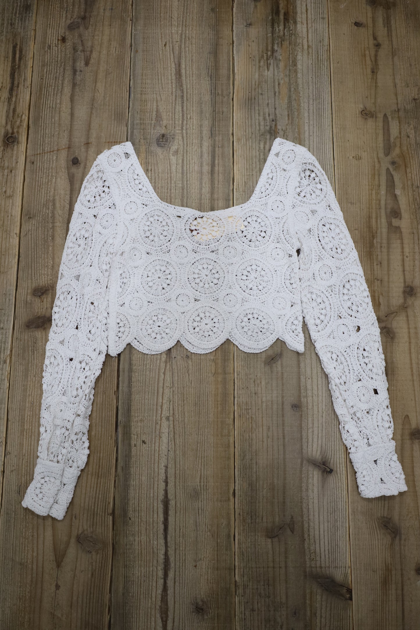 E699 / UNKNOWN USED crochet knit tops