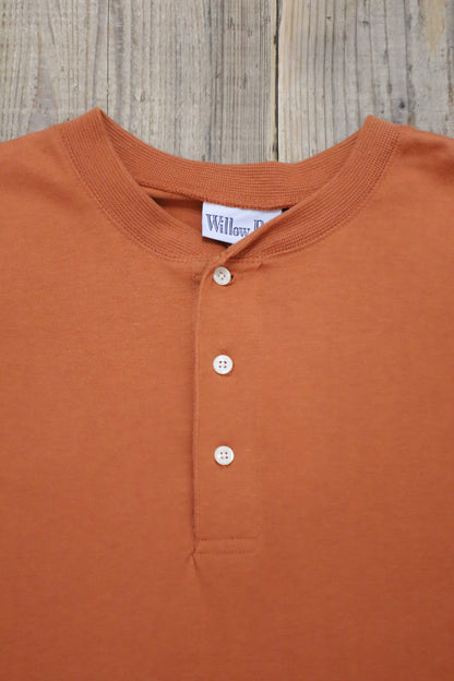 E620 / early2000's Willow Bay Henry neck tee