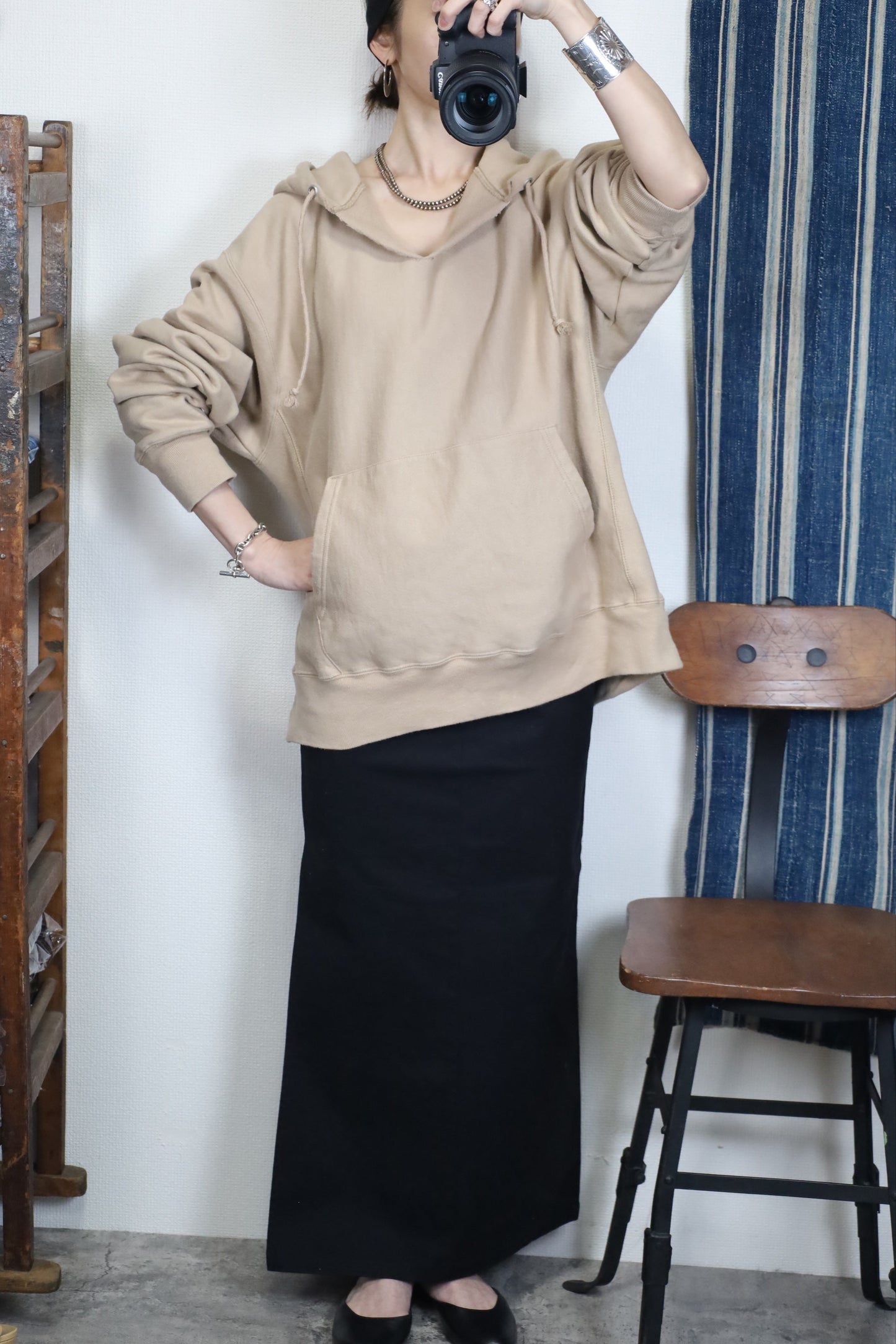 HOWIE SIDE SLIT SKIRT(Black)
