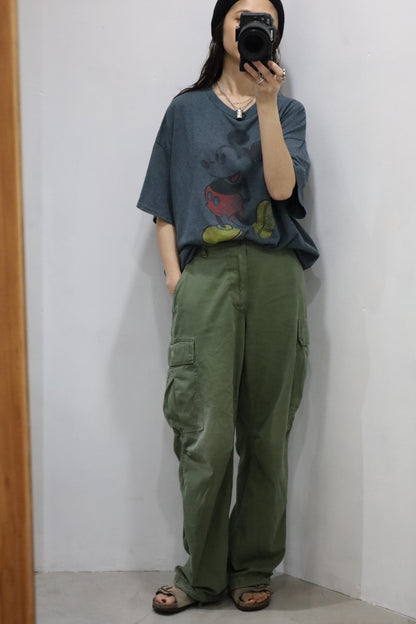 E619 / 2000's Disney mickey print tee