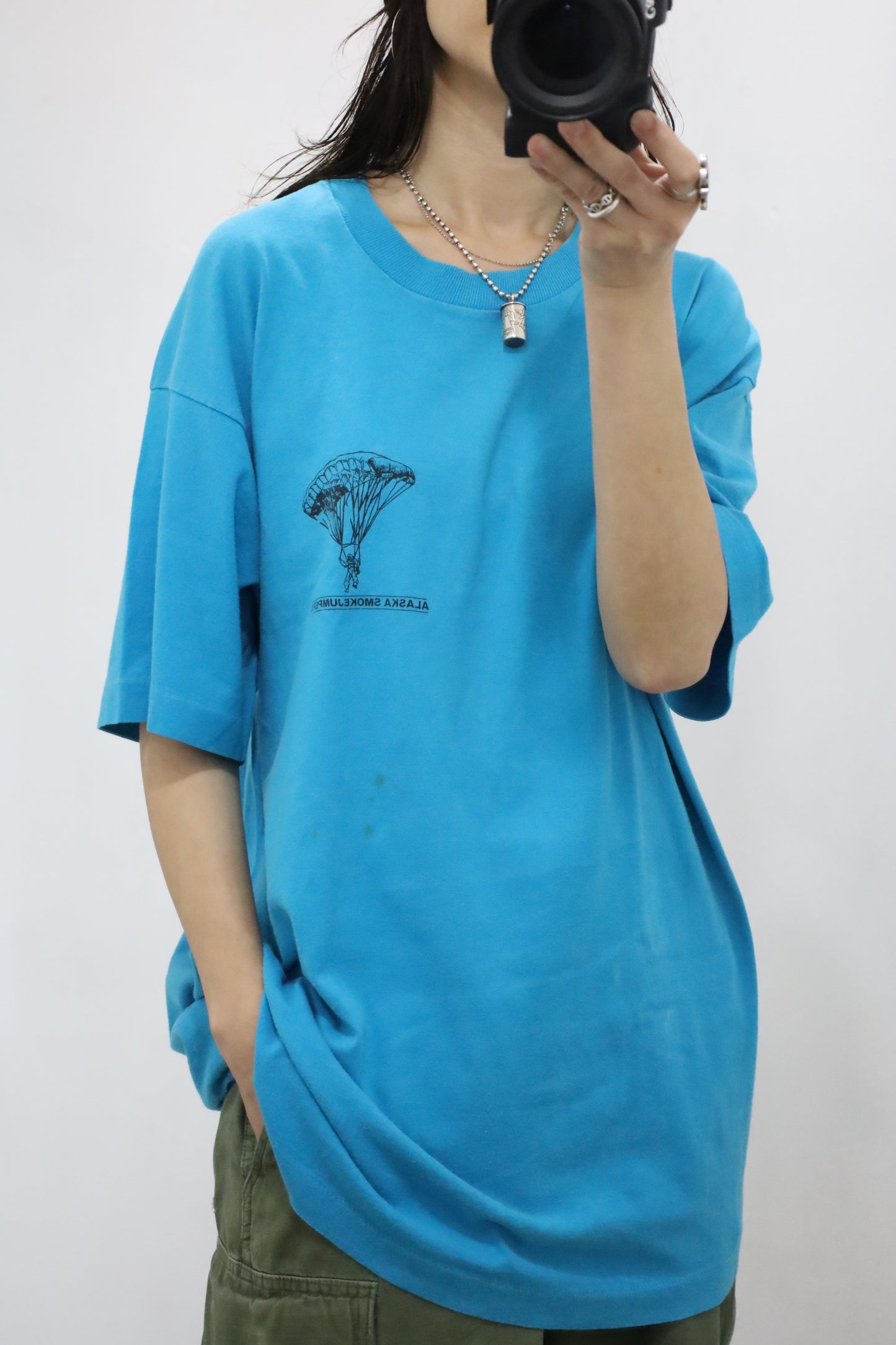 Z839 / 1990's FRUITS OF THE LOOM ALASKA tee